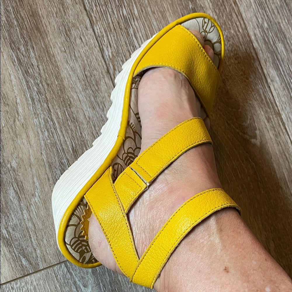 Fly London Yellow Sandals Wrap Ankle Self Adhesive Size 9 Vintage